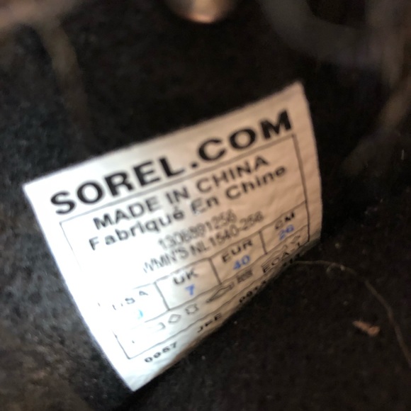 Size 9 Joan of Arc Sorel boots - Picture 9 of 14